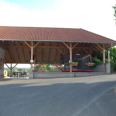 Carodejnicky Dvur Biskoupky